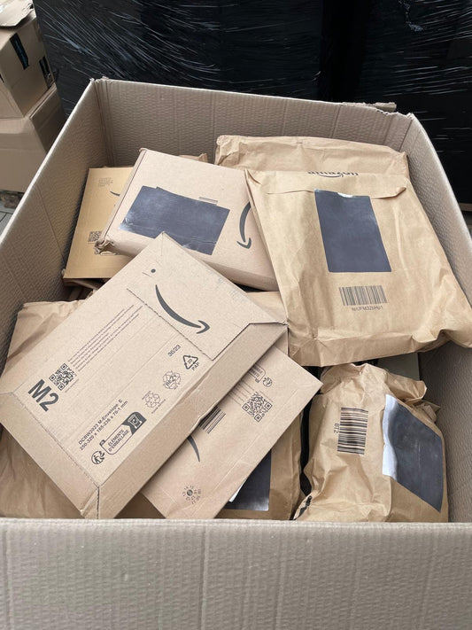 Amazon Mystery Box - Unzustellbare Versandtaschen, Umschläge